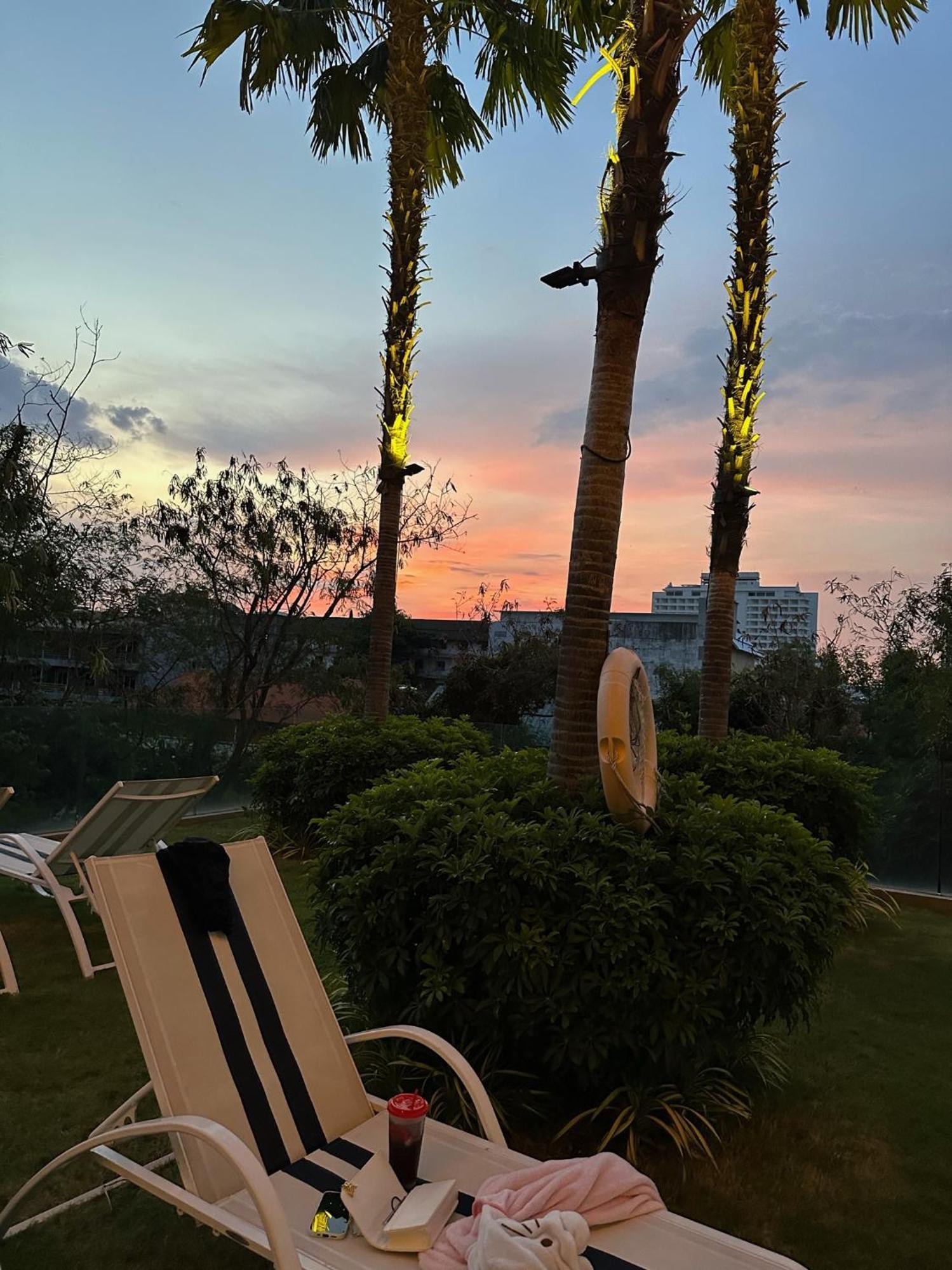 芭提雅高层海景奢华公寓the Riviera Jomtien生香家直达海滩2704 Εξωτερικό φωτογραφία